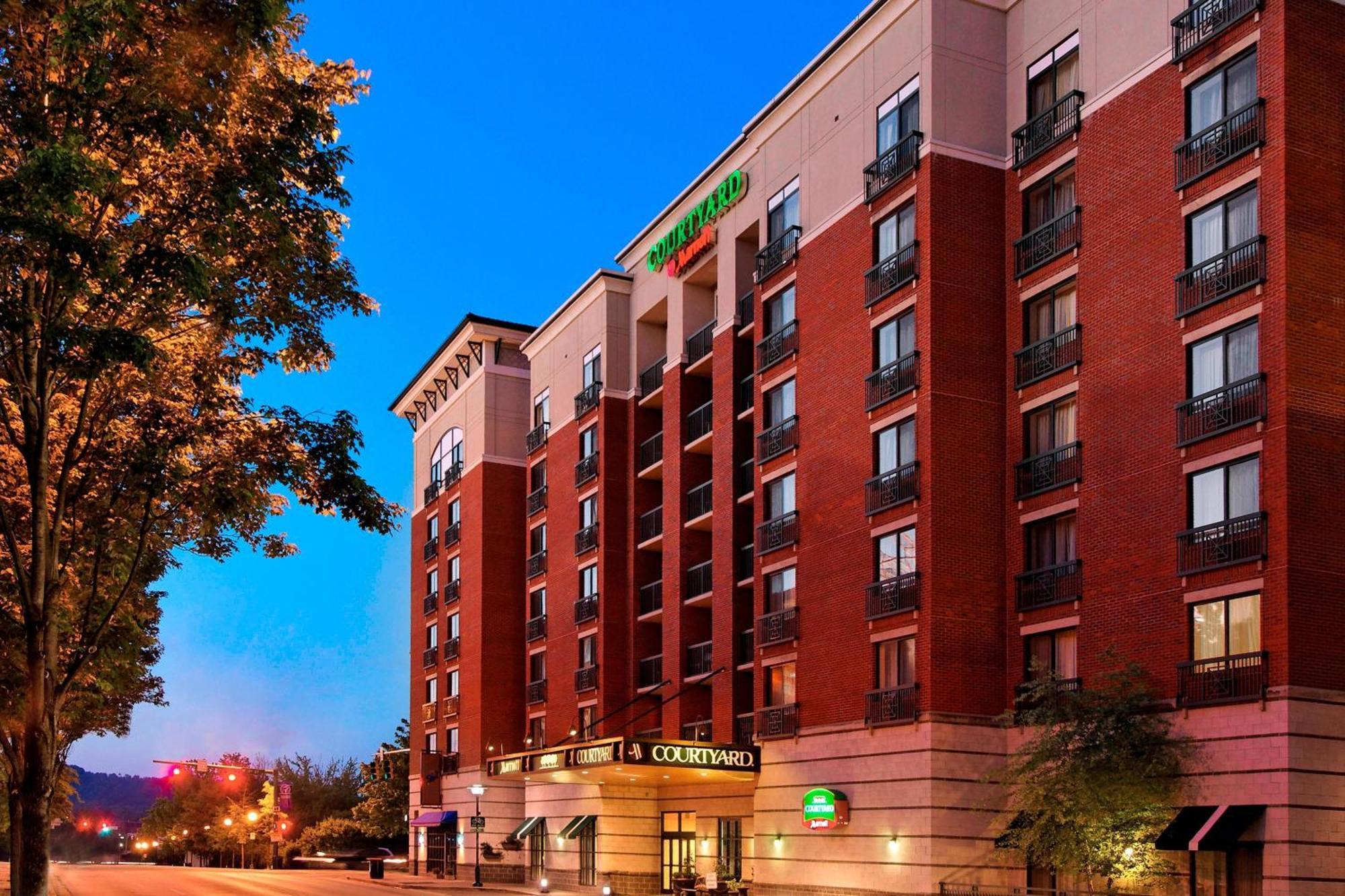 Courtyard By Marriott Chattanooga Downtown Esterno foto
