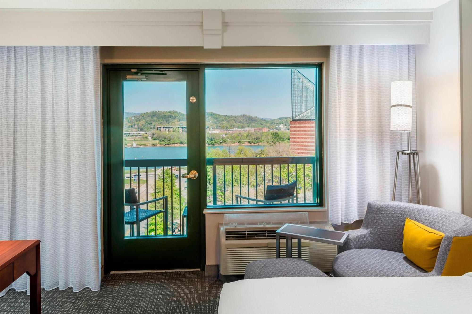 Courtyard By Marriott Chattanooga Downtown Esterno foto
