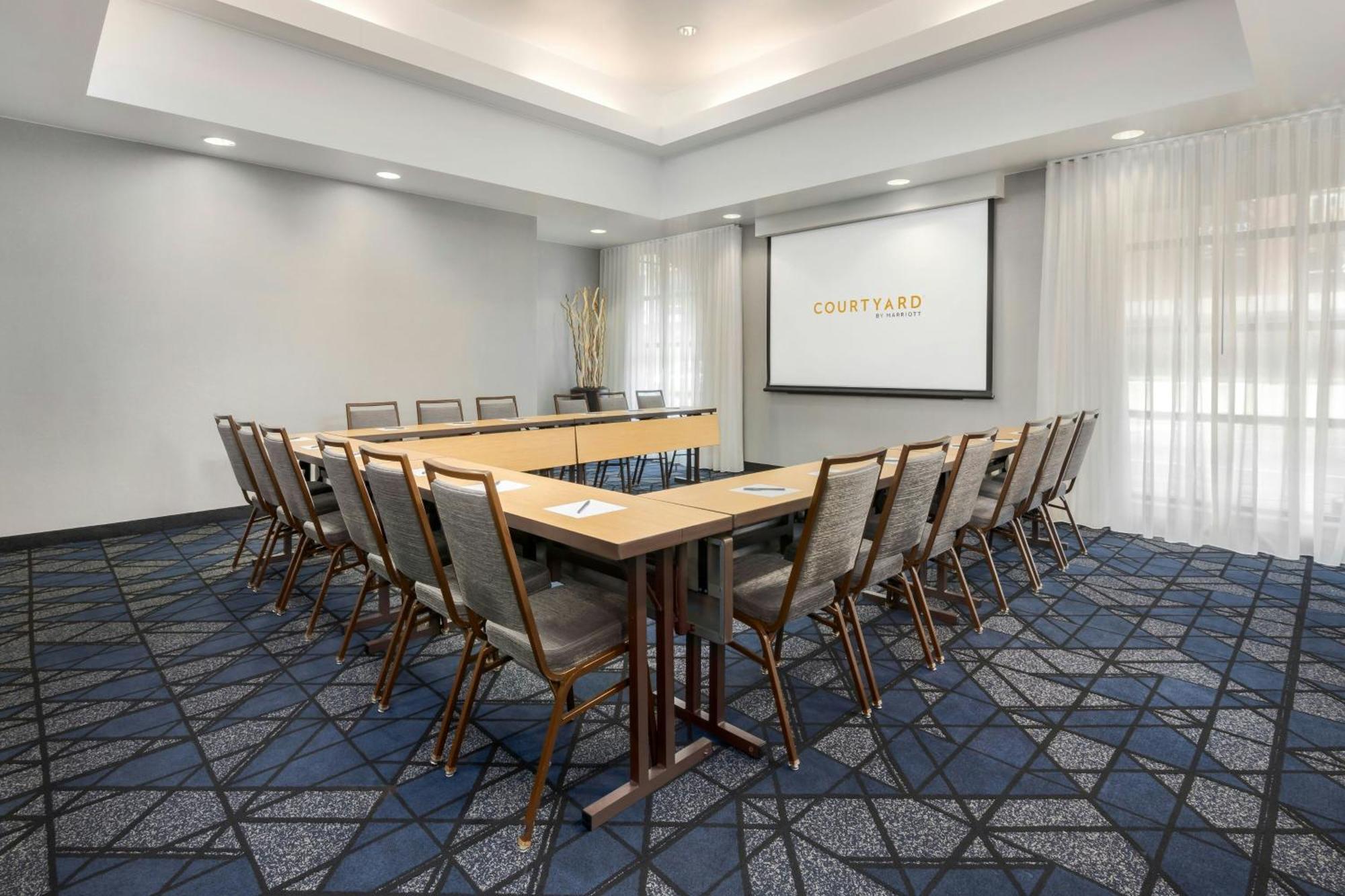 Courtyard By Marriott Chattanooga Downtown Esterno foto