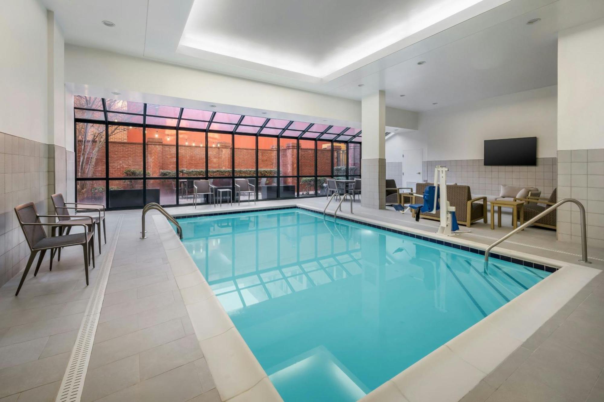 Courtyard By Marriott Chattanooga Downtown Esterno foto
