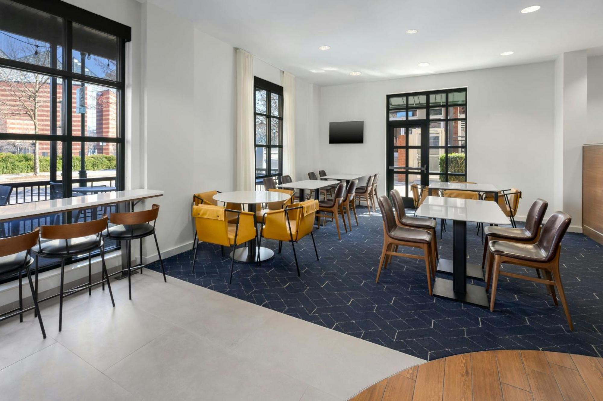 Courtyard By Marriott Chattanooga Downtown Esterno foto