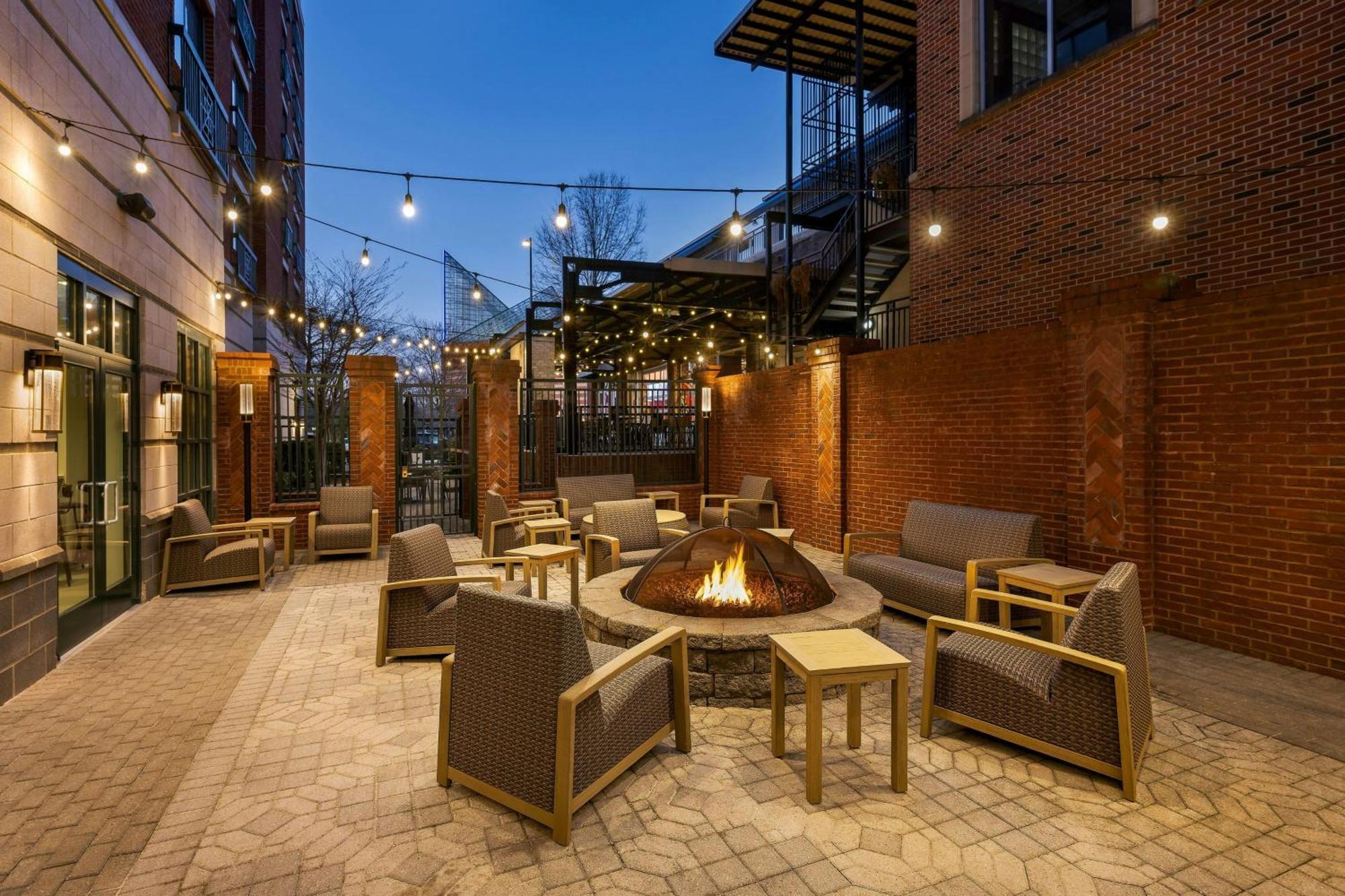 Courtyard By Marriott Chattanooga Downtown Esterno foto