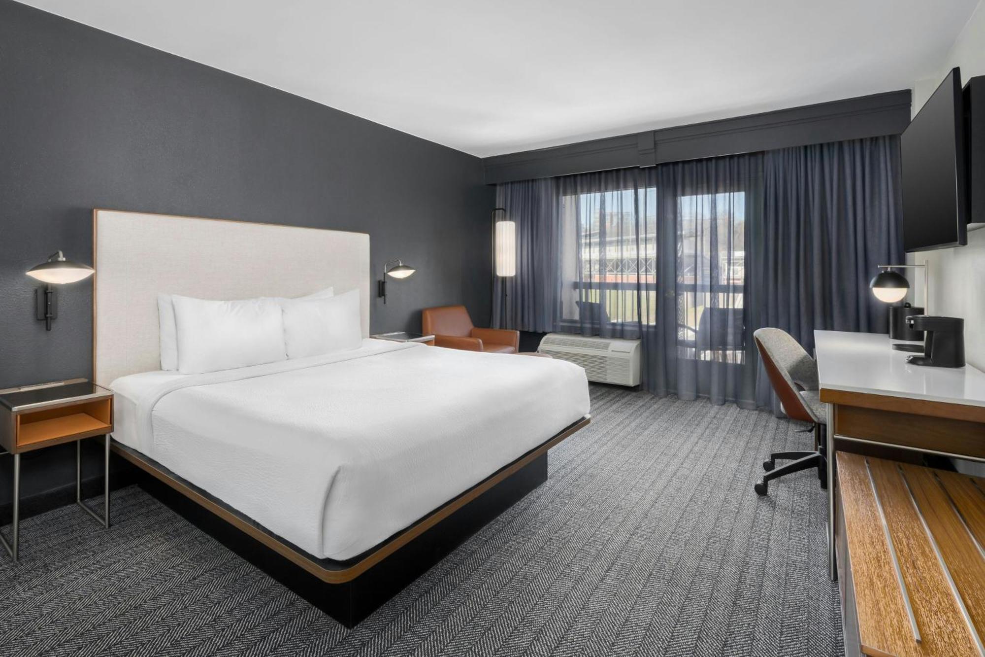 Courtyard By Marriott Chattanooga Downtown Esterno foto
